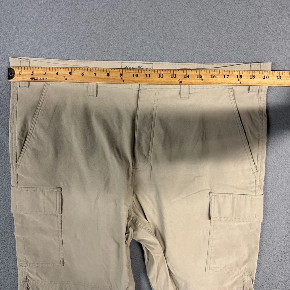 Eddie Bauer Travex Shorts Mens 40 Brown Cargo Stretch Nylon Lightweight Outdoors
